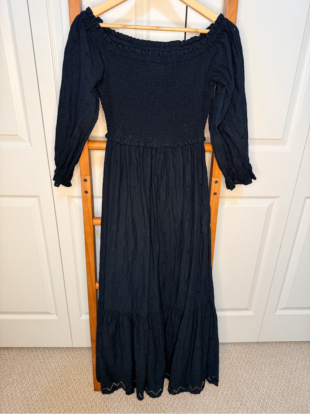 Lilly Pulitzer Arlynn Onyx Eyelet Off Shoulder Maxi Dress Smocked M - Picture 9 of 12